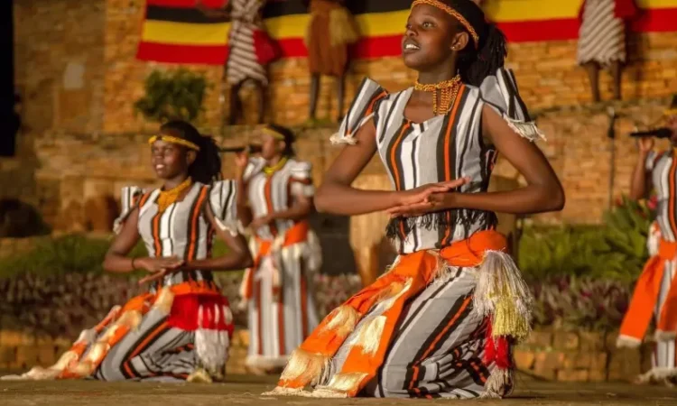 Traditional music and dance experience